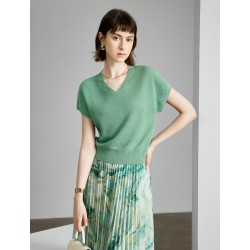 V-Neck Short Sleeve Knit Top